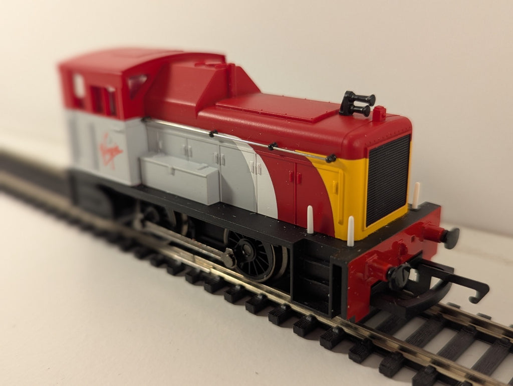 Hornby R2375 – Virgin 0-4-0 Diesel Class 06 Mechanical Shunter