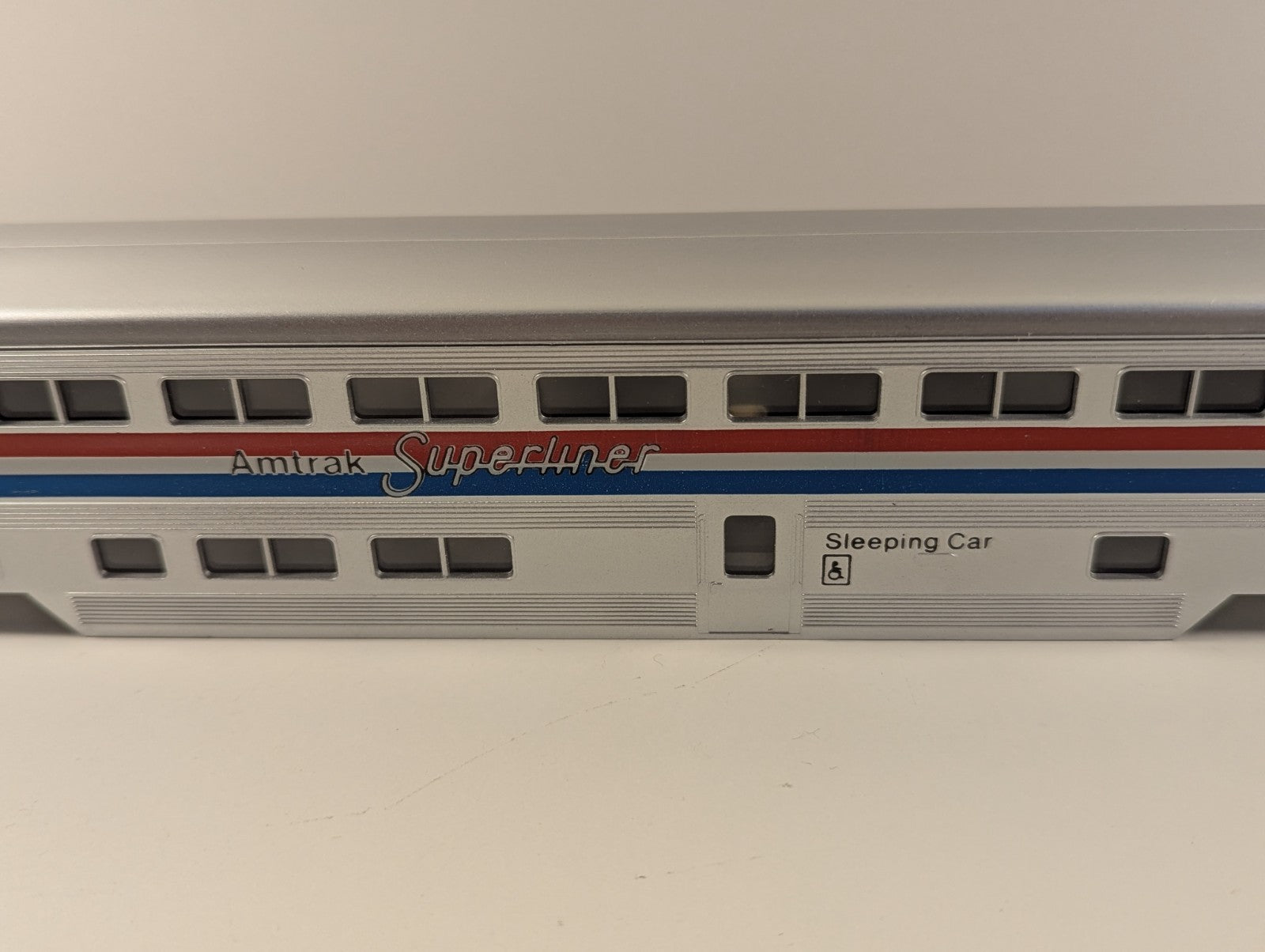 Con-Cor HO Scale Amtrak Phase III 85' Superliner Sleeper Car
