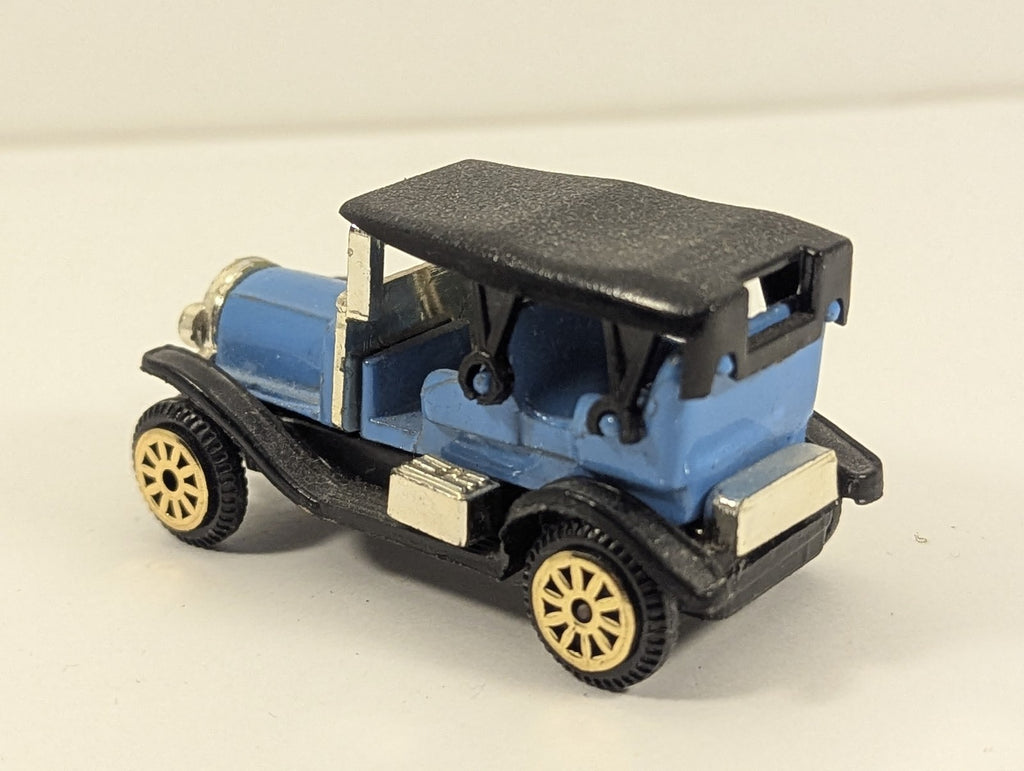 Summer Delaunay Die-cast Car Blue and Black S 8507
