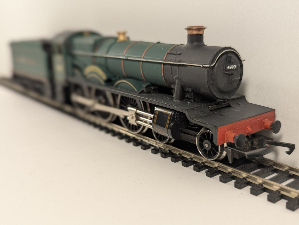Hornby OO Gauge GWR 4900 Class 'Albert Hall' Steam Locomotive 4983 GWR Green