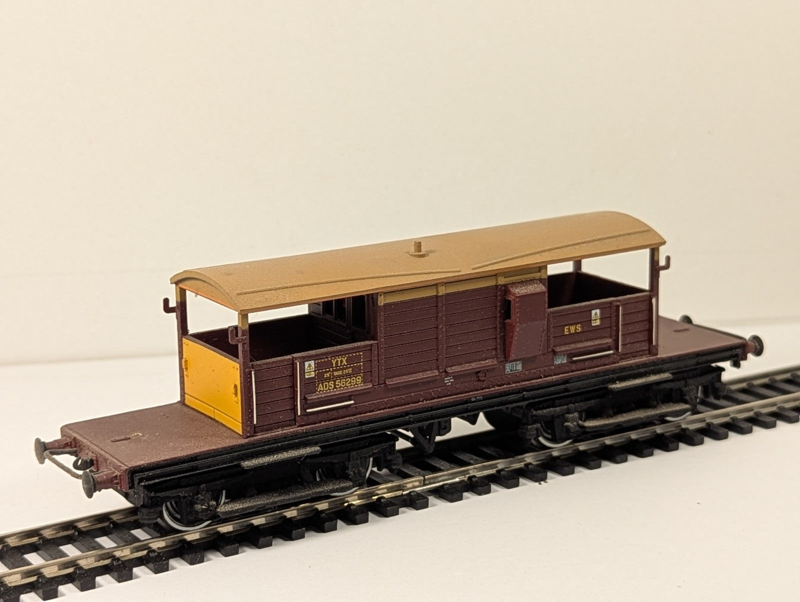 Bachmann OO Gauge BR Shark Ballast Plough Brake Van Wagons ADS 56299 EWS