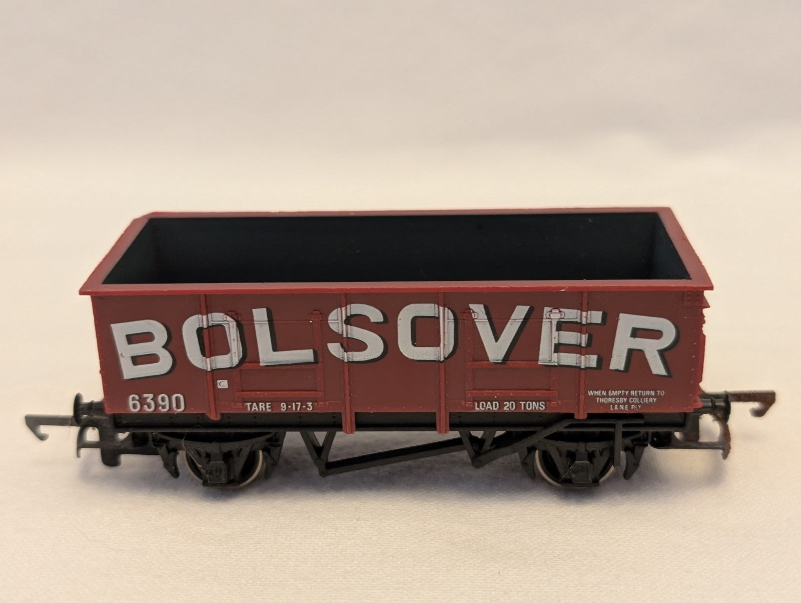 Hornby OO Gauge 20 Ton Steel Wagon Goods Wagon 6390 Bolsover Brown
