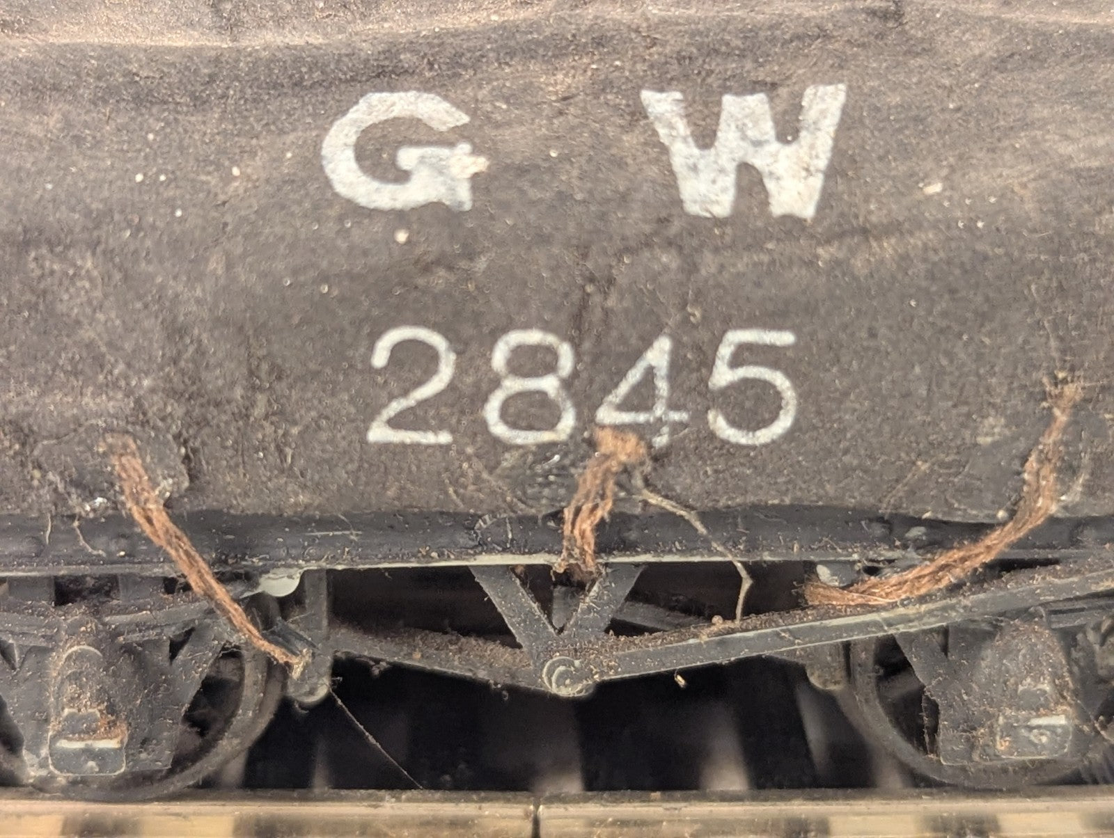 Kitbuilt GWR Open Wagon with Tarp Cover Goods Wagon 2845 GWR Grey