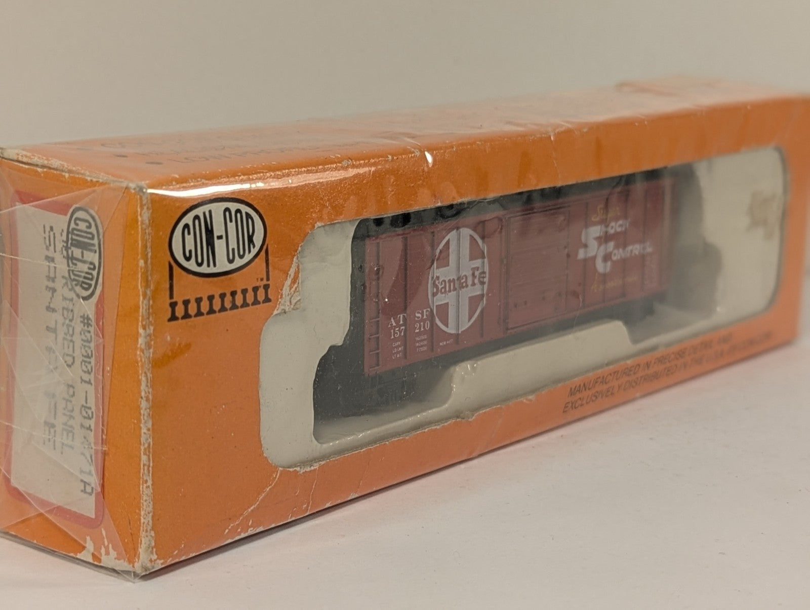 Con-Cor Santa Fe N Gauge Shock Control Box Car - Boxed