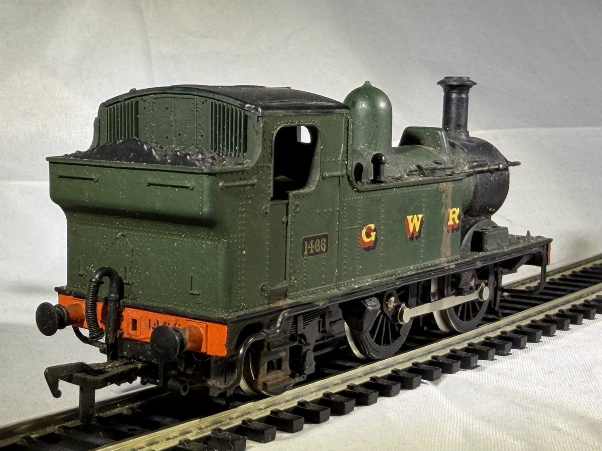 Airfix OO Gauge GWR 1400 Class 0-4-2T Steam Locomotive 1466 GWR Green 54152-0