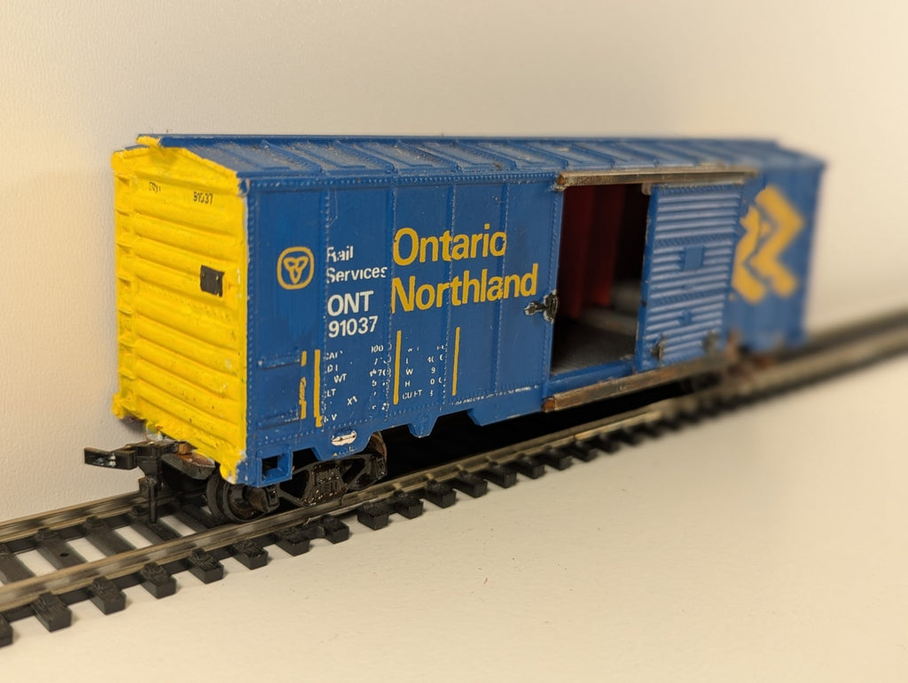 Roundhouse – Ontario Northland 50' Plug-Door Boxcar (H0 Gauge)