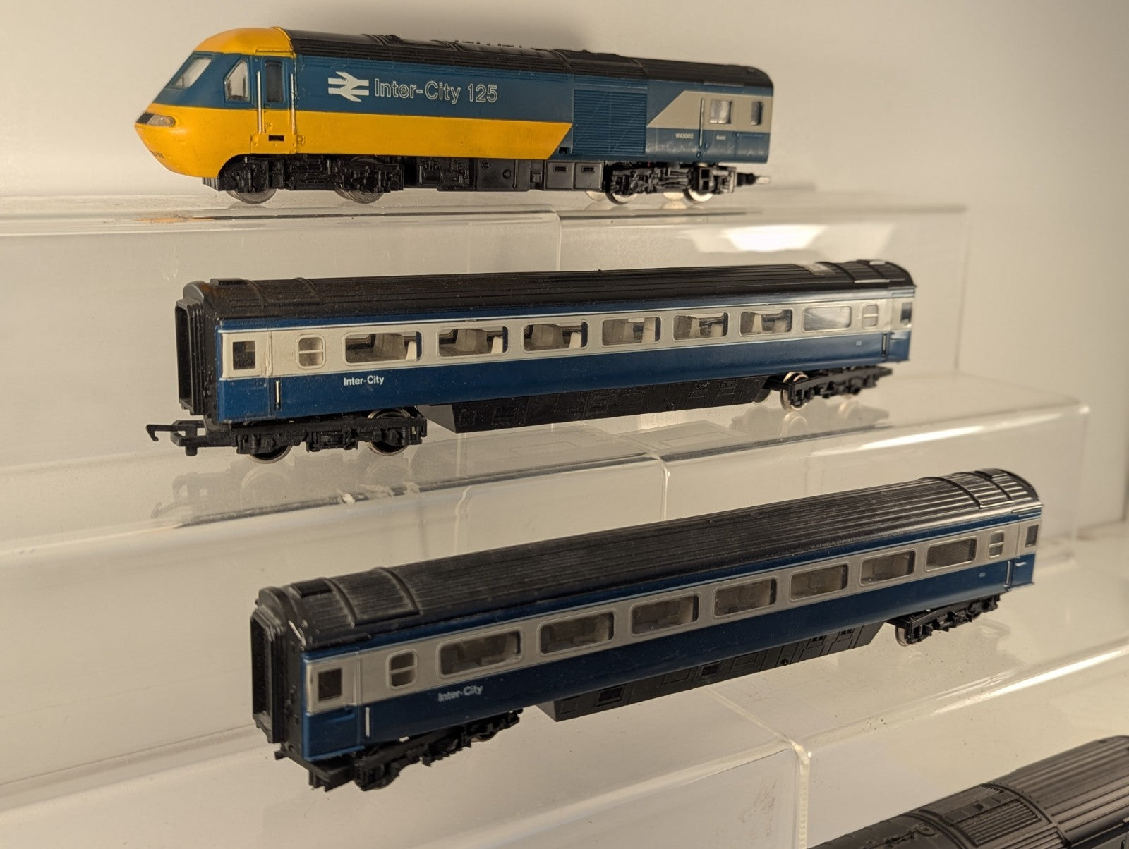 Hornby BR Blue Grey Class 43 HST Inter-City 125 4-Car Set