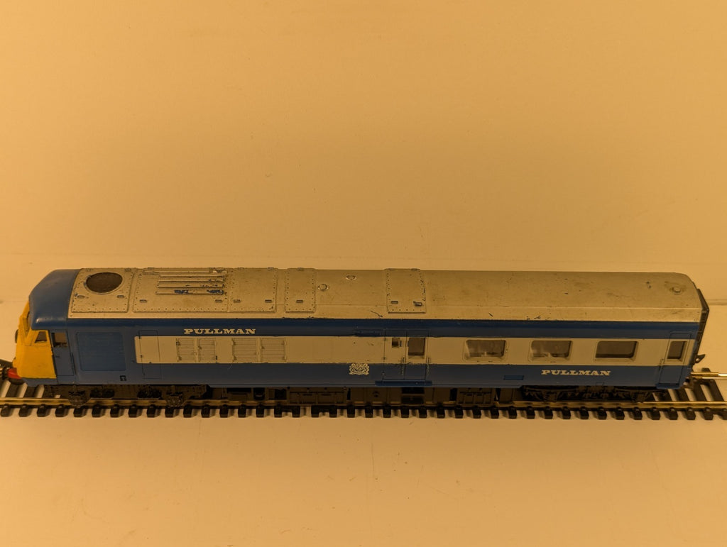 Tri-angHornby R555 OOGauge BR Blue Pullman Class 251 DMU Power Car - non runner