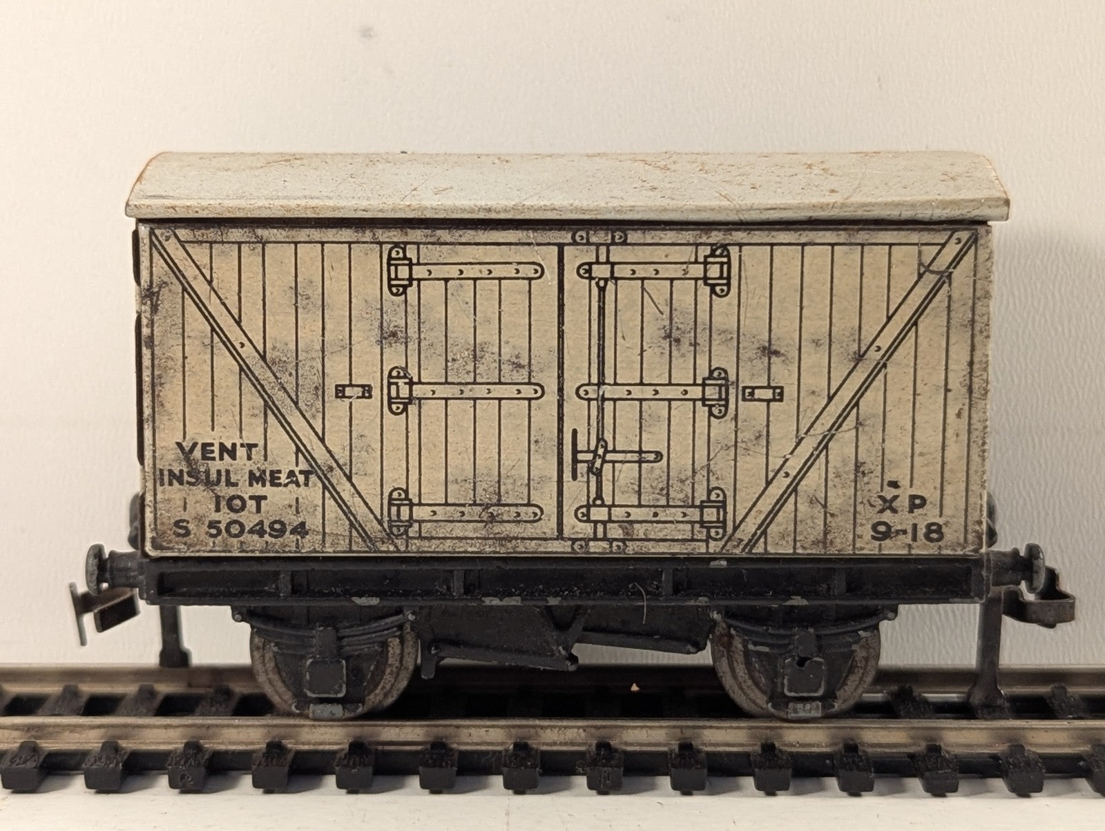 Hornby Dublo 10 Ton Insulated Meat Van Tinplate OO Gauge