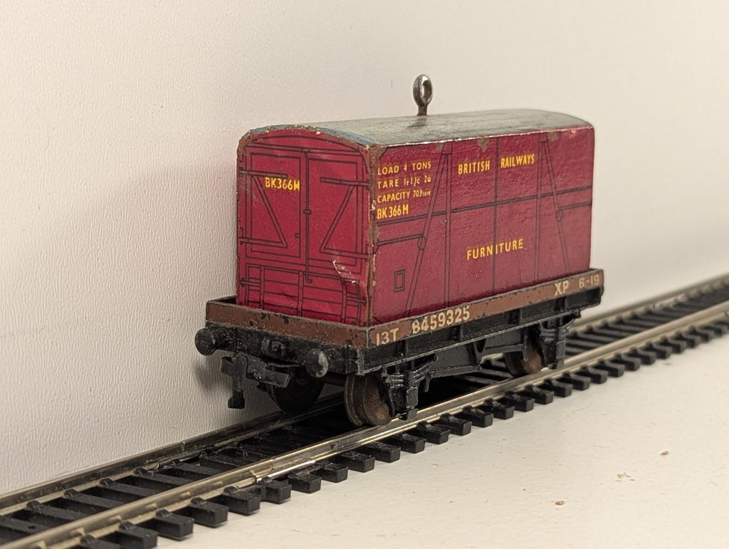 Hornby Dublo 32087 OOGauge Low-Sided Wagon D.1with BR FurnitureContainer - boxed