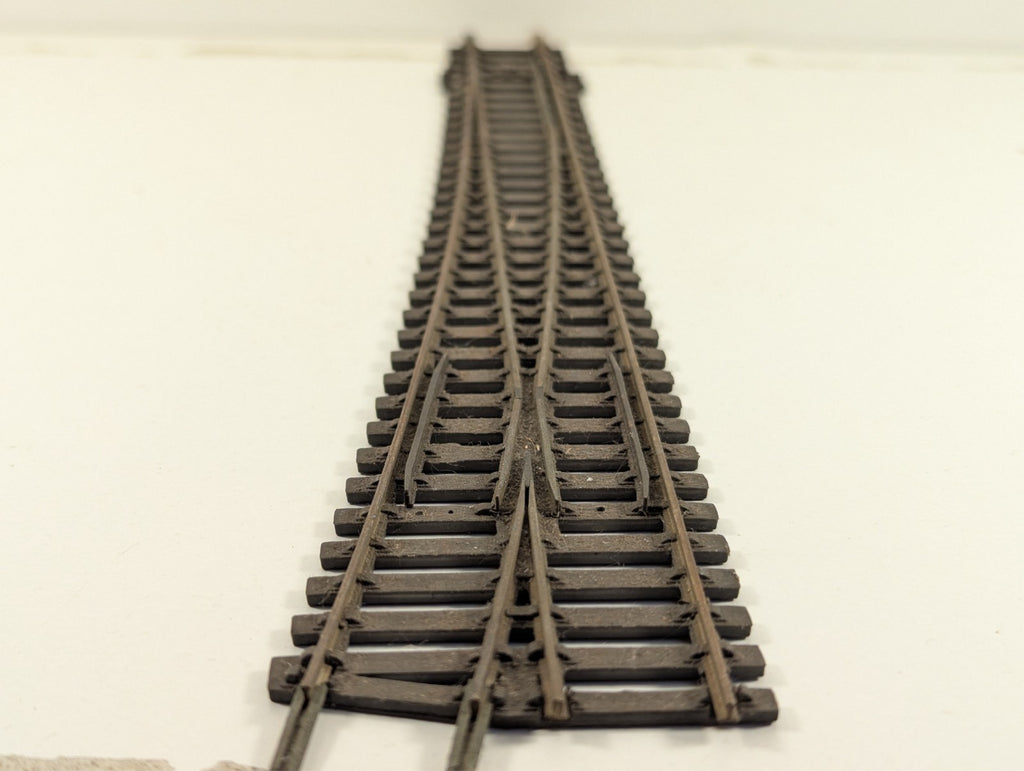 Peco OO Gauge Right-Hand Turnout - Rusty