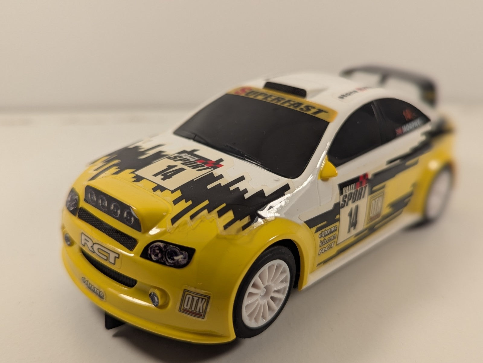 Scalextric Rally Thunder Slot Car – 1:32 Scale