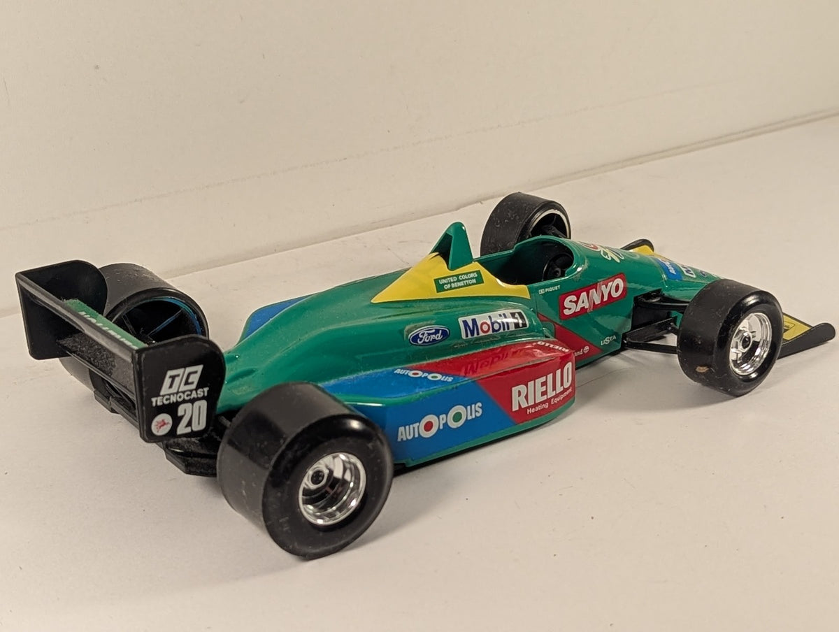Bburago 1:24 Benetton Ford B188 Die-cast Model Car 20