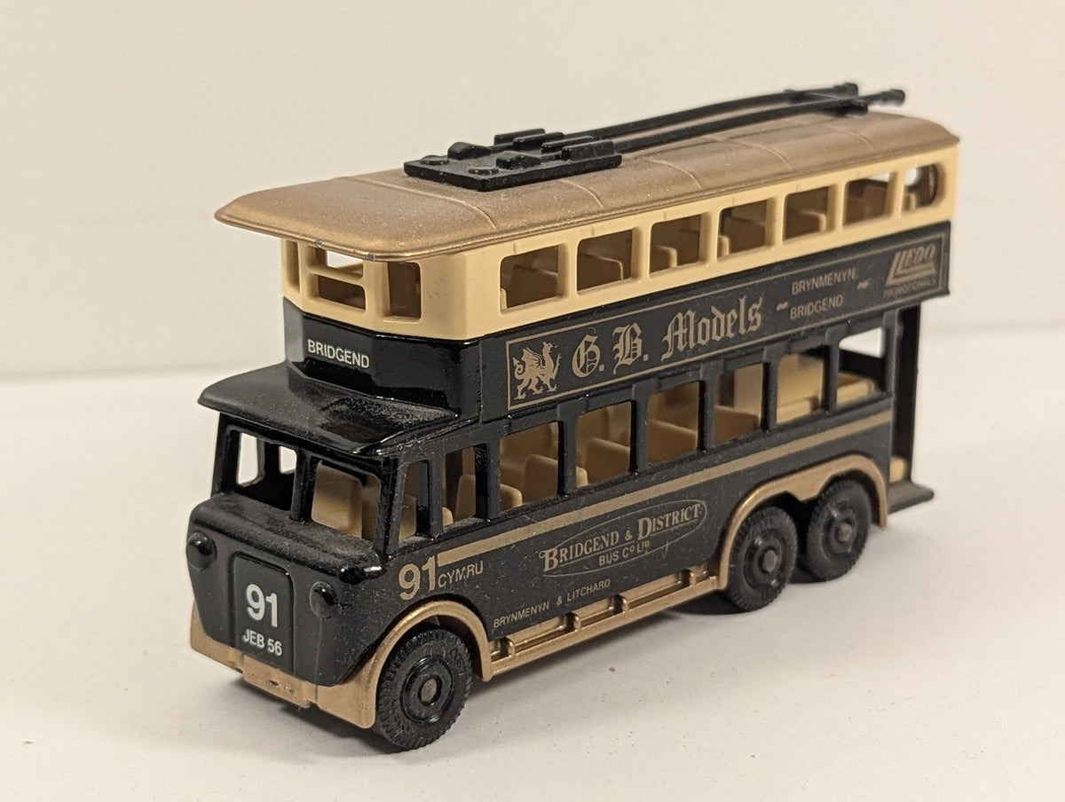 Lledo 3-Axle Trolleybus Die-cast Model Trolleybus 91