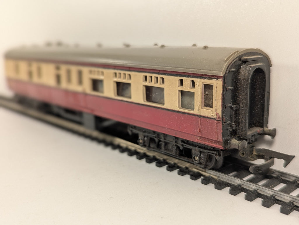 Tri-ang OO Gauge BR Mk1 Brake Second Coach Passenger Coach M34000