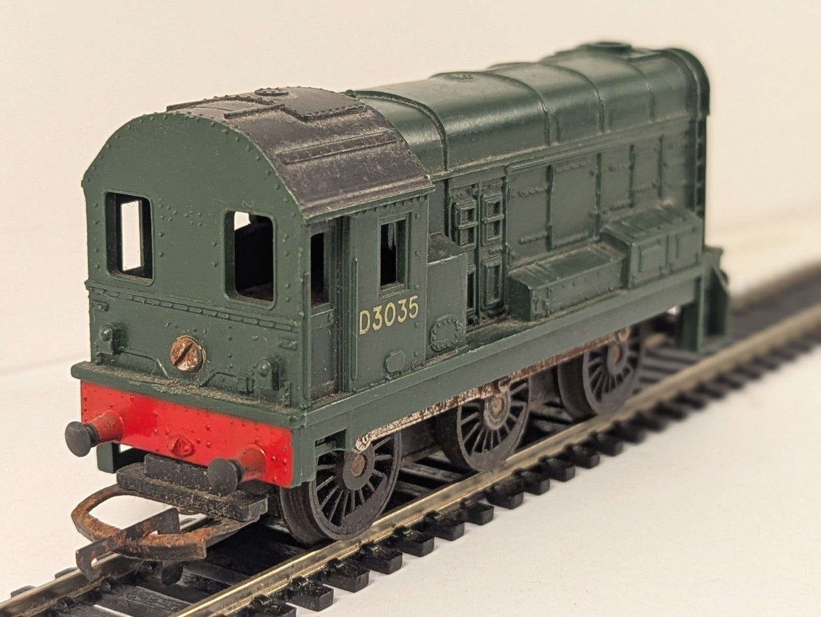 Tri-ang R152 OO Gauge Class 08 Diesel Shunter D3035 BR Green - Spares