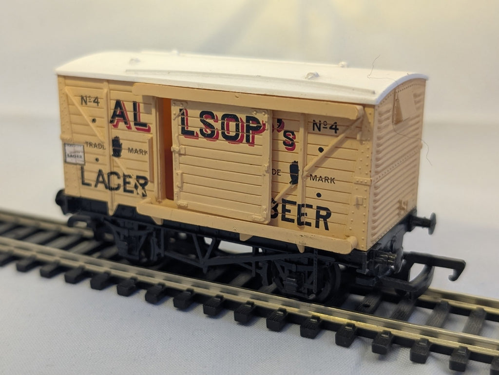 Mainline 37138 12T Single Vent Van “Allsopp's”
