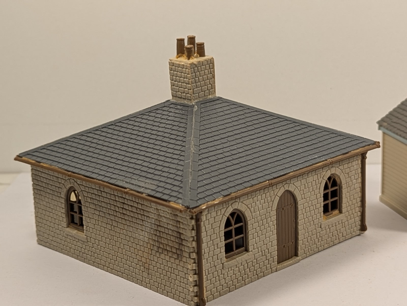 Wills Kits OO Gauge SS39 Crossing Keeper’s Cottage & Signal Box