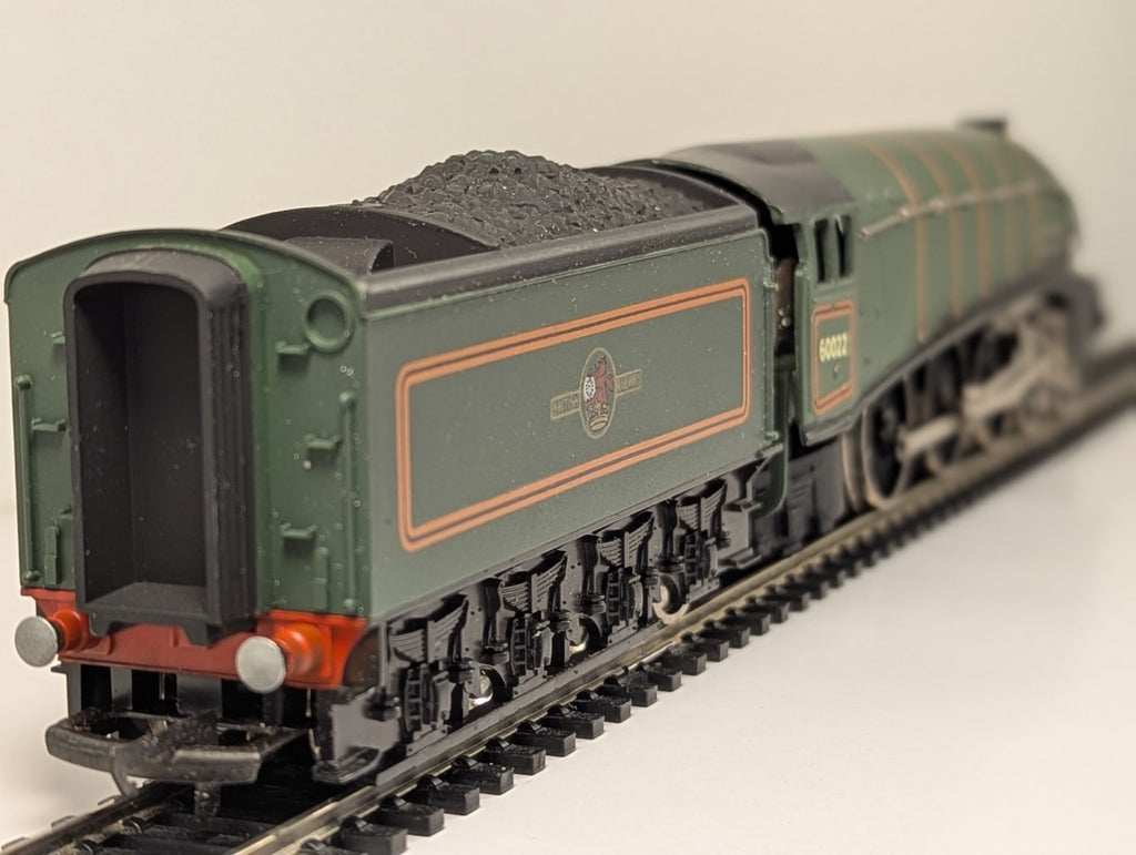 Wrenn W2211 OO Gauge Class A4 4-6-2 60022 “Mallard” BR Green