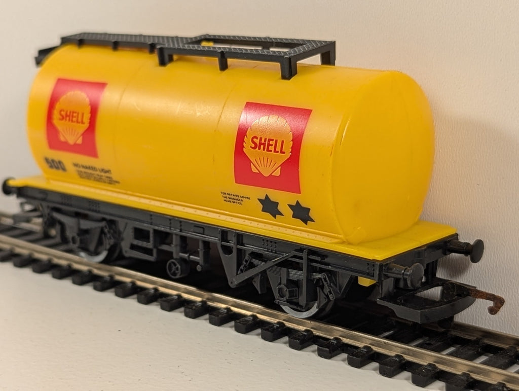 Hornby OO Gauge Shell TTA Tank Wagon