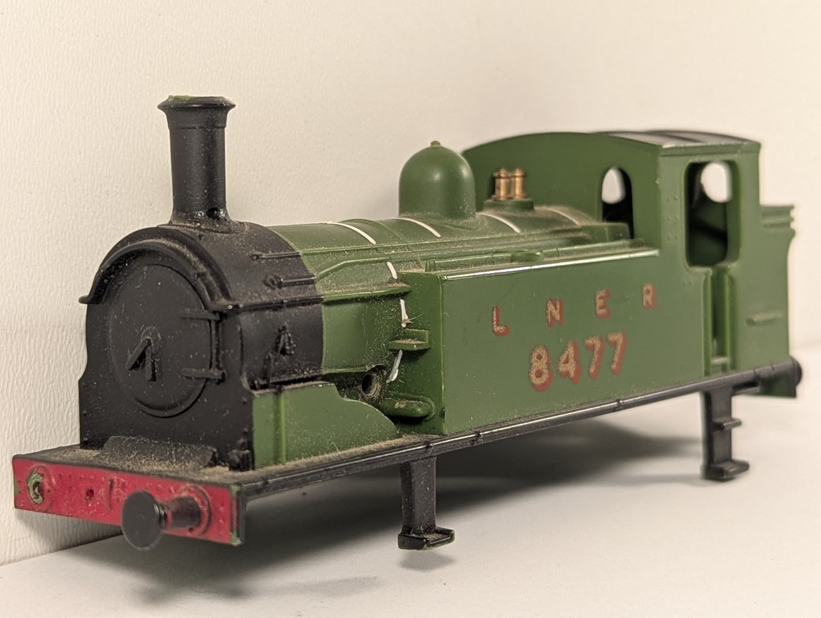 Hornby R252 OO Gauge LNER Class J83 0-6-0 LNER Green - Spares/Repairs