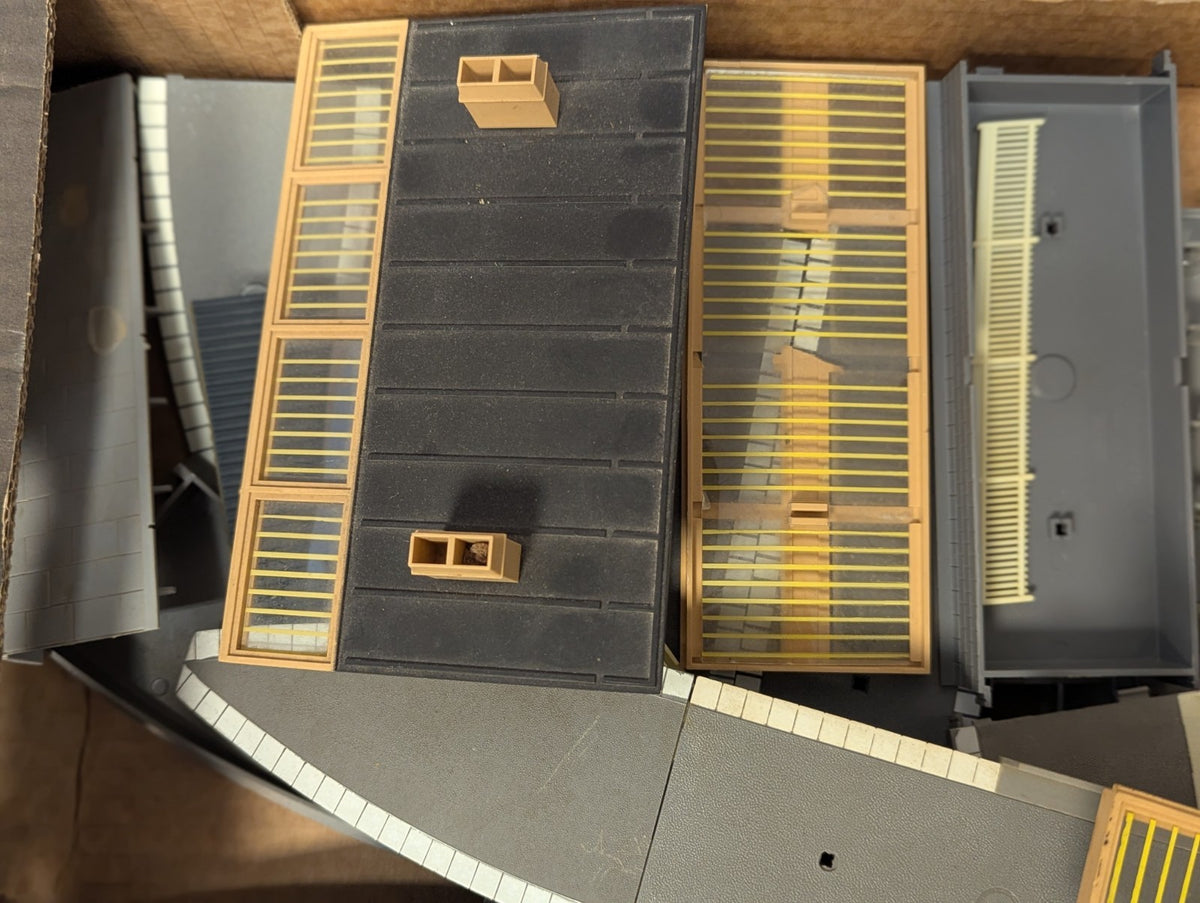 OO Gauge Job Lot of Model Railway Spares & Parts - Lot 209