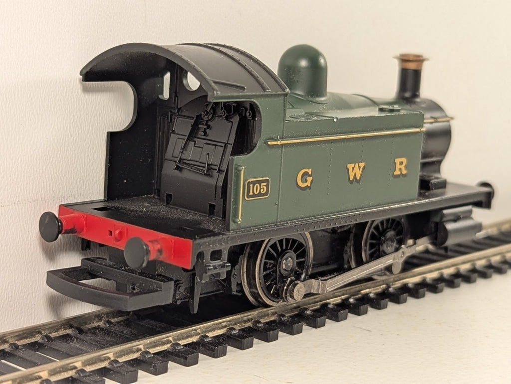 Hornby OO Gauge GWR Holden Class 101 0-4-0T Locomotive 105 GWR Green