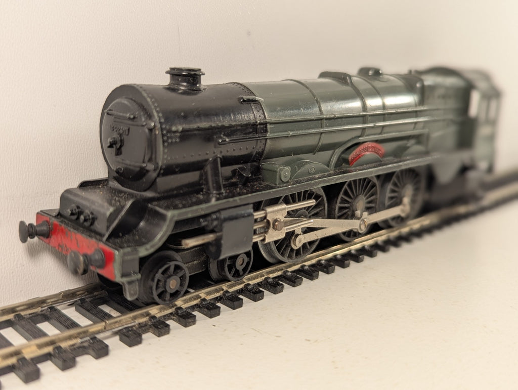 Tri-ang OO Gauge Princess Elizabeth Steam Locomotive 46201 BR Green