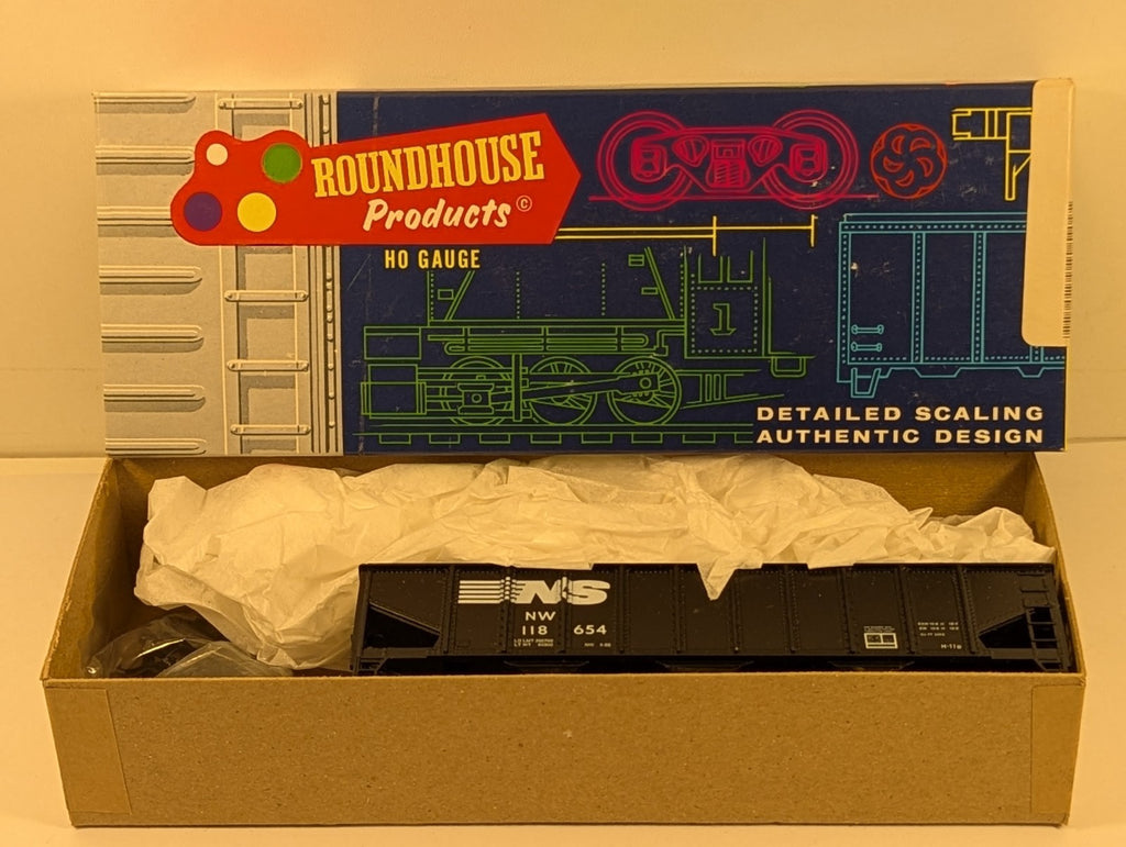 Roundhouse HO Gauge 3-Bay Rib Side Hopper Norfolk Southern Hopper Wagon