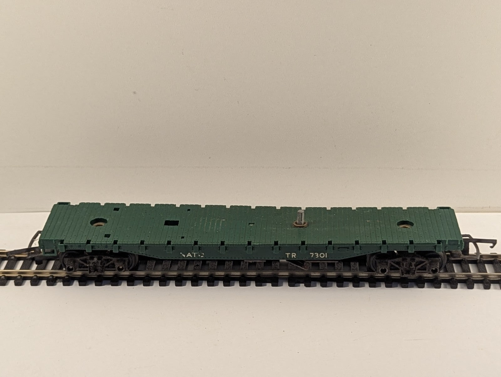 Tri-ang OO Gauge Battle Space NATO Flat Wagon TR 730