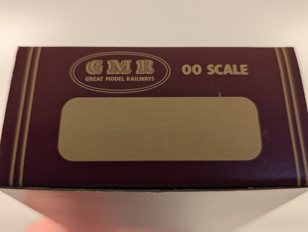 Airfix GMR OO Scale Hawksworth Corridor First Passenger Coach W 6661 W BR