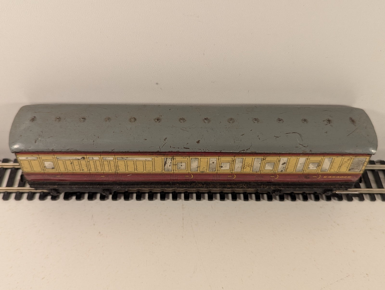 Hornby Dublo 32014 D11 Gresley Corridor Brake Third Coach OO Gauge