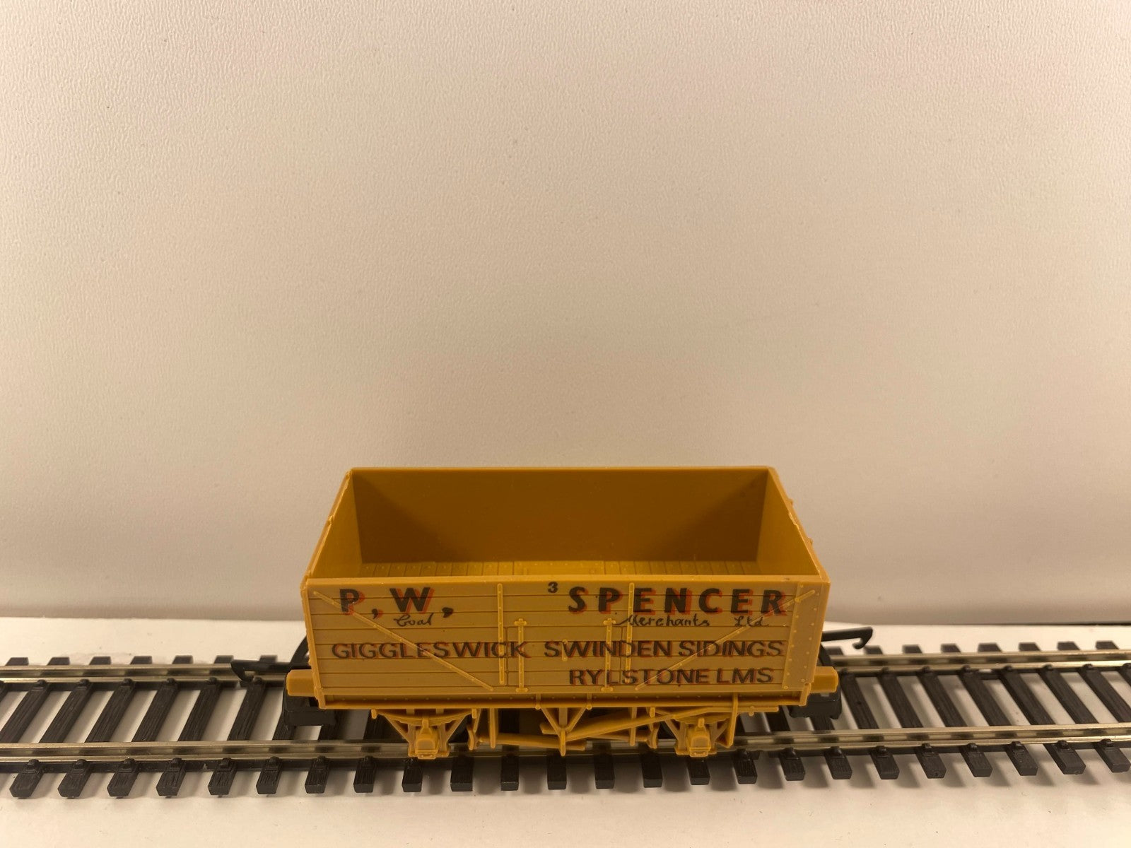 Lima 7-Plank Open Wagon “P.W. Spencer” – OO Gauge