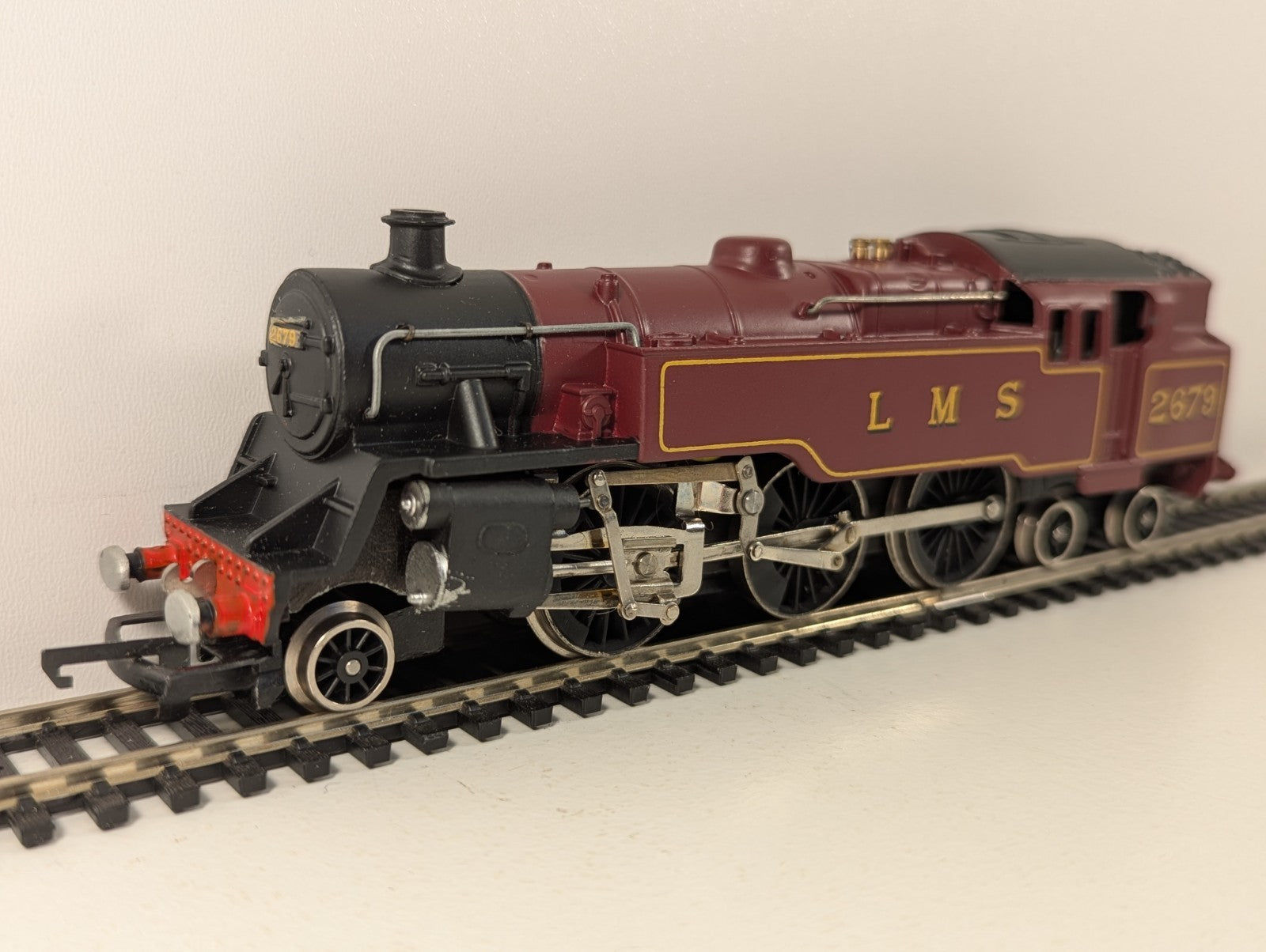 Wrenn W2219 OO Gauge LMS Standard Tank 2-6-4T Maroon