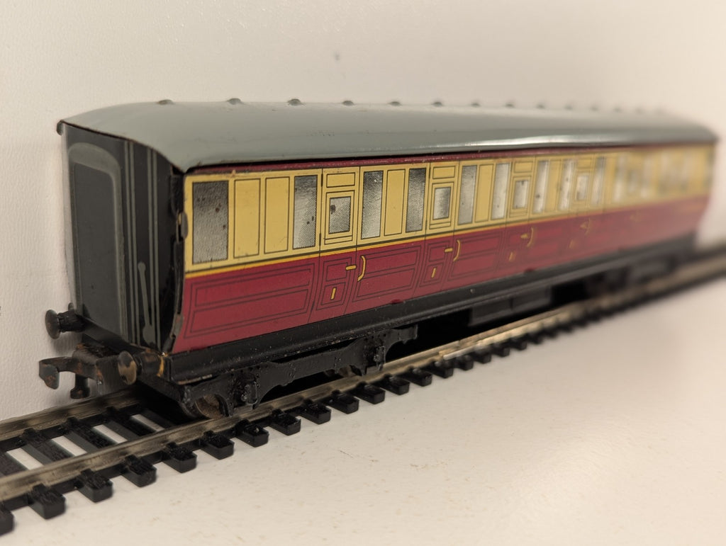 Hornby Dublo OO Gauge Tinplate Coach No. E42759E