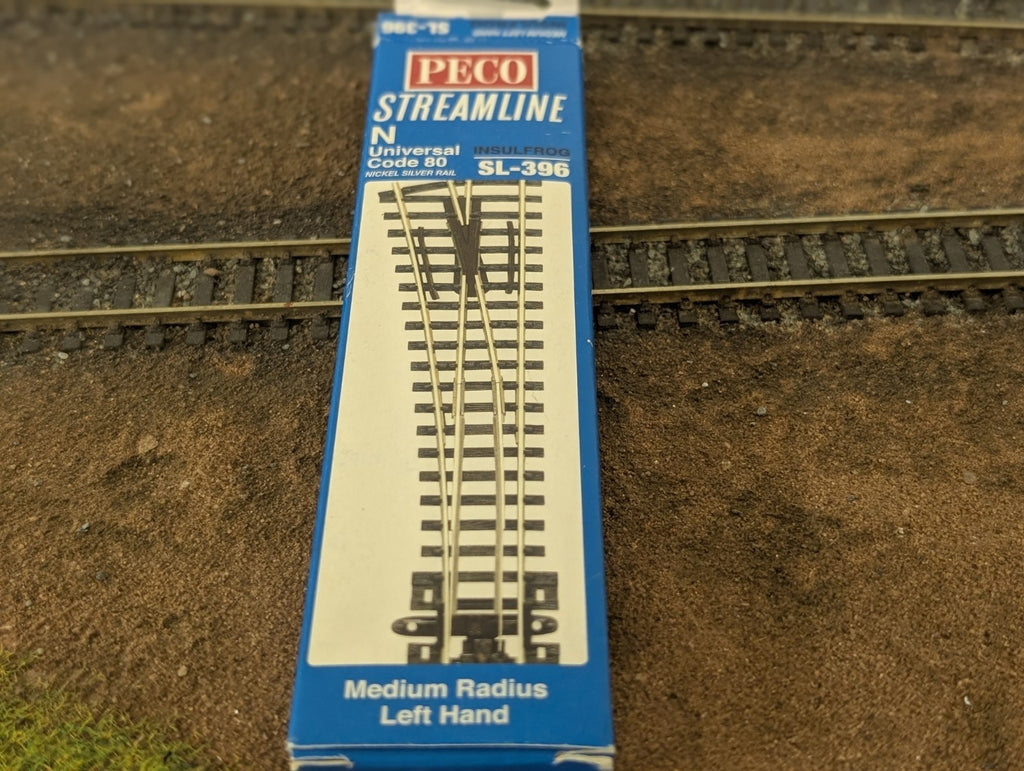 Peco SL-396 Left Hand Turnout N Gauge