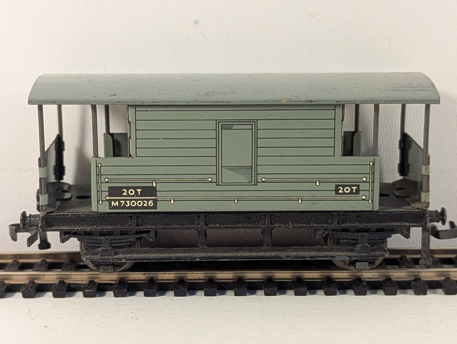 Hornby Dublo BR 20 Ton Brake Van Tinplate OO Gauge