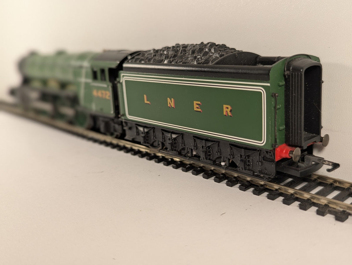 Hornby OO Gauge Flying Scotsman Steam Locomotive 4472 LNER Apple Green