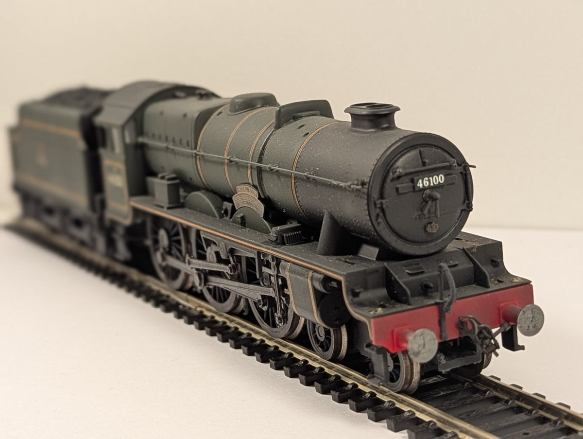 Airfix OO Gauge Royal Scot 4-6-0 Steam Locomotive – Weathered