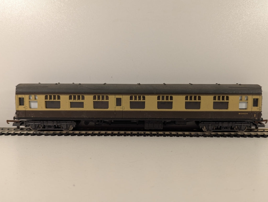 Lima OO Gauge BR Mk1 Corridor Coach Passenger Coach W24624