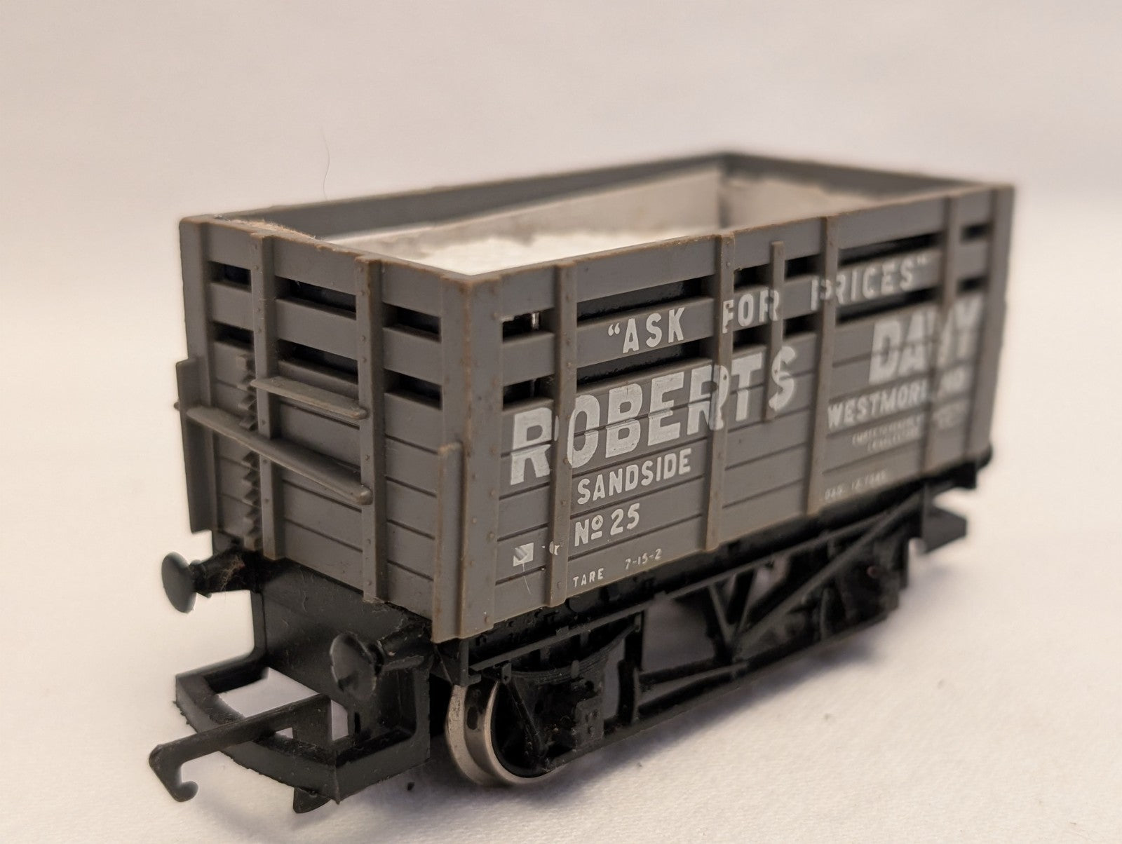 Hornby OO Gauge 7-Plank Coke Wagon Goods Wagon 25 Roberts Davy Grey