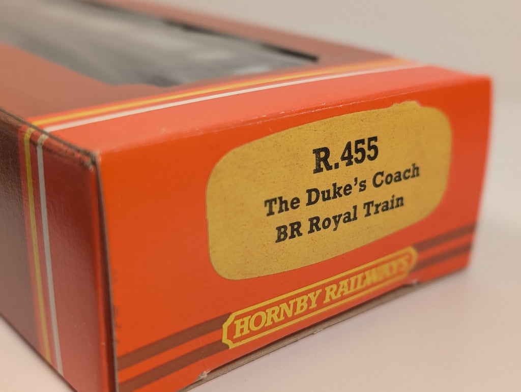 Hornby R455 OO Gauge BR Royal Train Mk3 “The Duke’s Coach” 2904