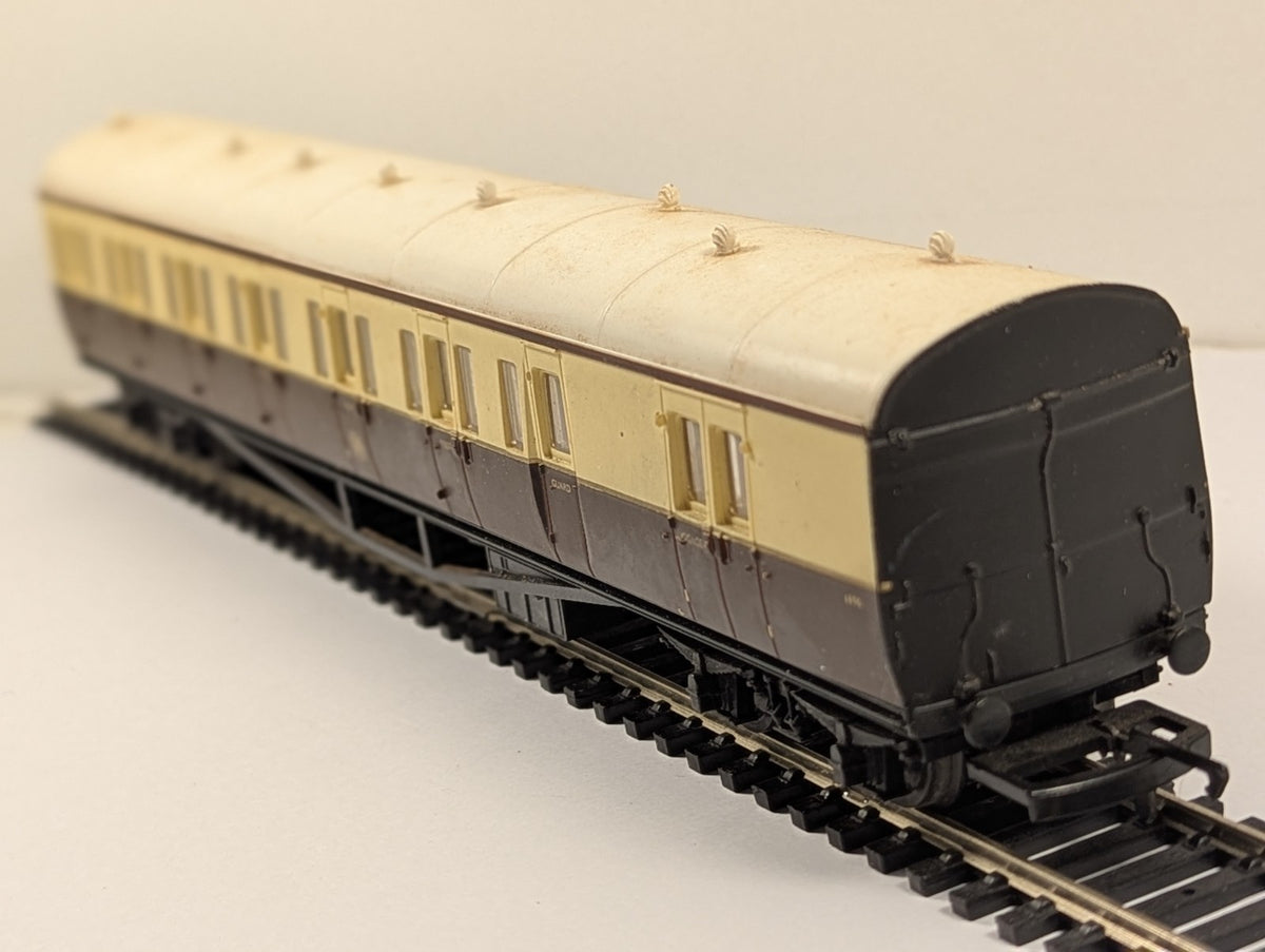 Airfix OO Gauge GWR Suburban B-Set Brake Composite Coach