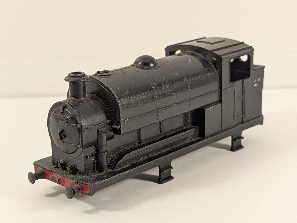 TRIANG R153 BODY for BR BLACK 0-6-0 SADDLE TANK LOCOMOTIVE 748