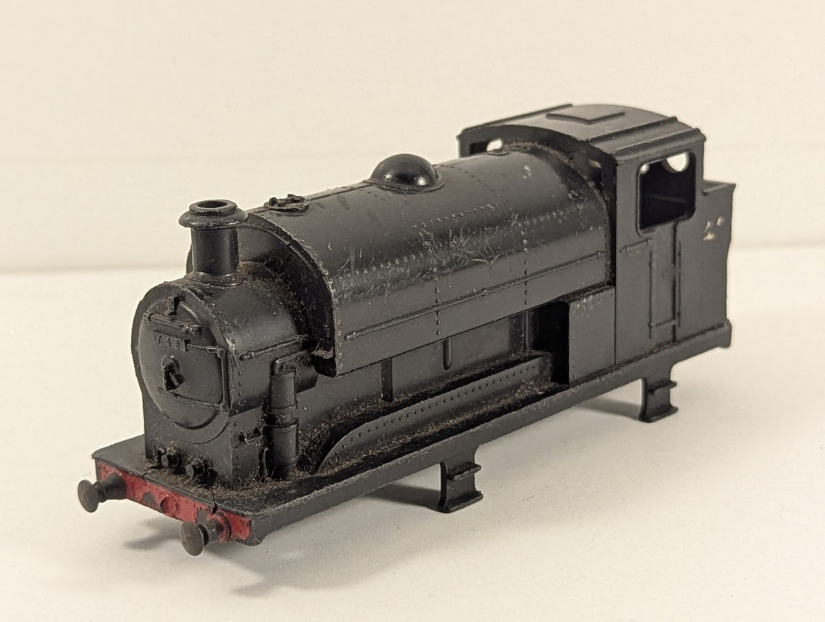 TRIANG R153 BODY for BR BLACK 0-6-0 SADDLE TANK LOCOMOTIVE 748