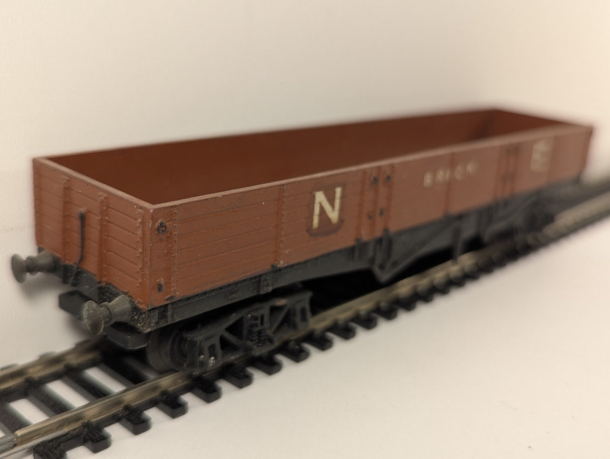 Tri-ang OO Gauge LNER Brick Wagon Goods Wagon NE Brown R219