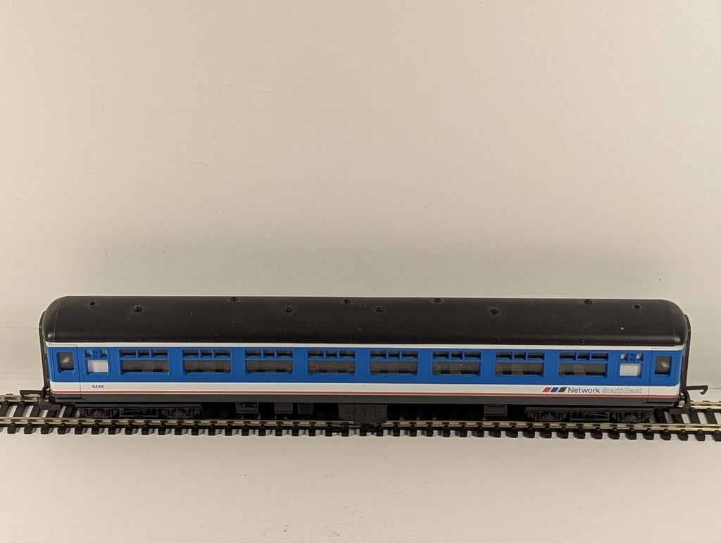 Lima OO Gauge BR Mk1 Tourist Second Open Coach Passenger Coach 5448