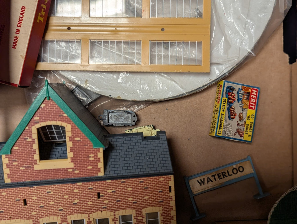 OO Gauge Job Lot of Model Railway Spares