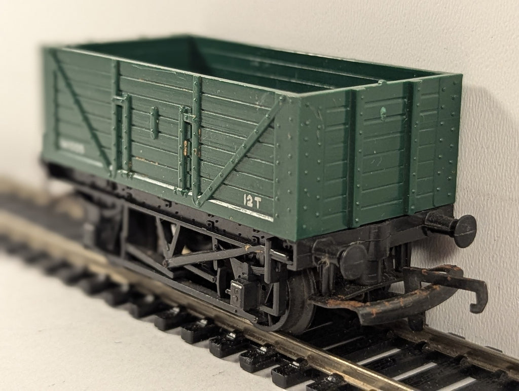 Tri-ang OO Gauge 12 Ton 7 Plank Open Wagon Goods Wagon W1005 BR Green R.10