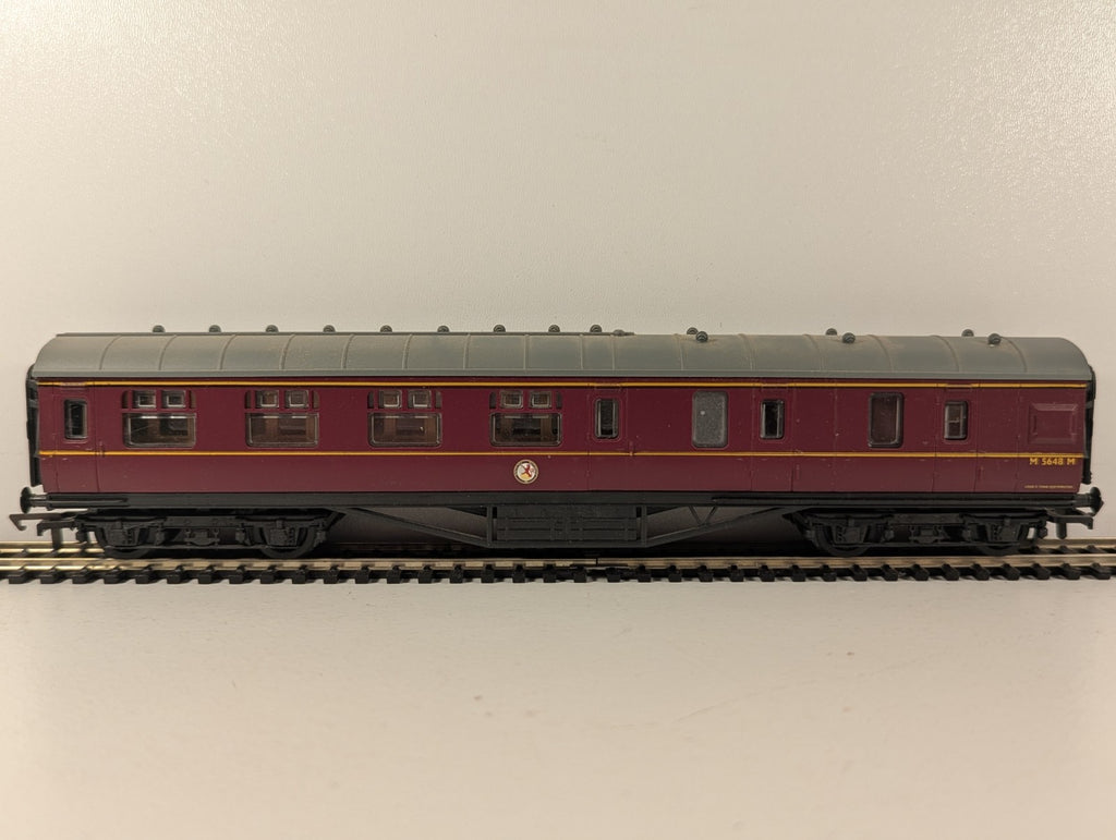 Mainline 37-110 OO Gauge LMS Crimson 57ft Brake Third Coach - Boxed